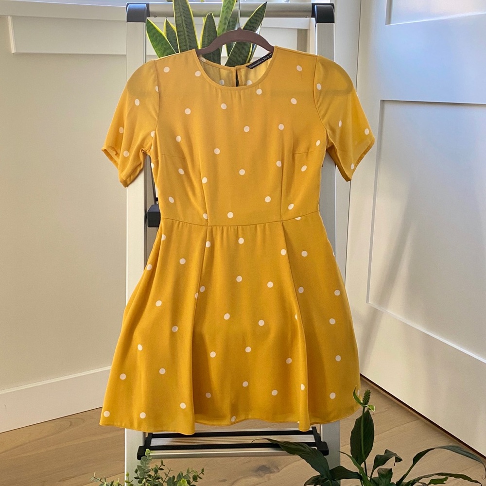 Abercrombie mini fit and flare polka dot dress